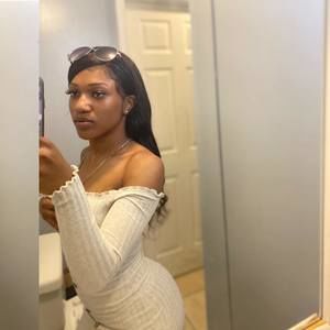 Meet your Posher, Lay